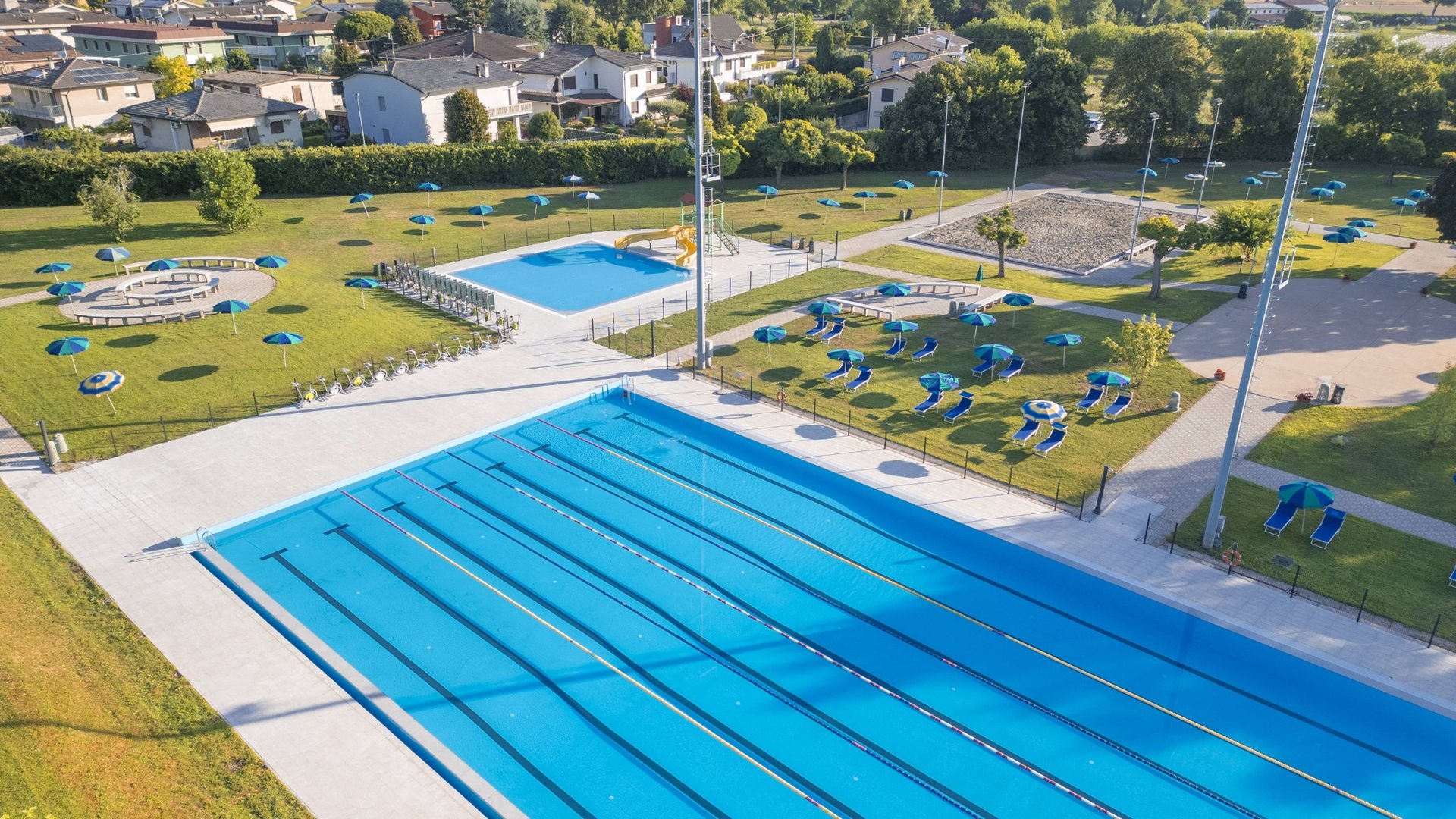 montecchio_12_aerea_piscinas_exterior